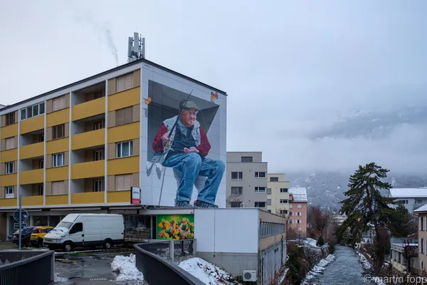 01 Street Art von BANE im winterlichen Chur