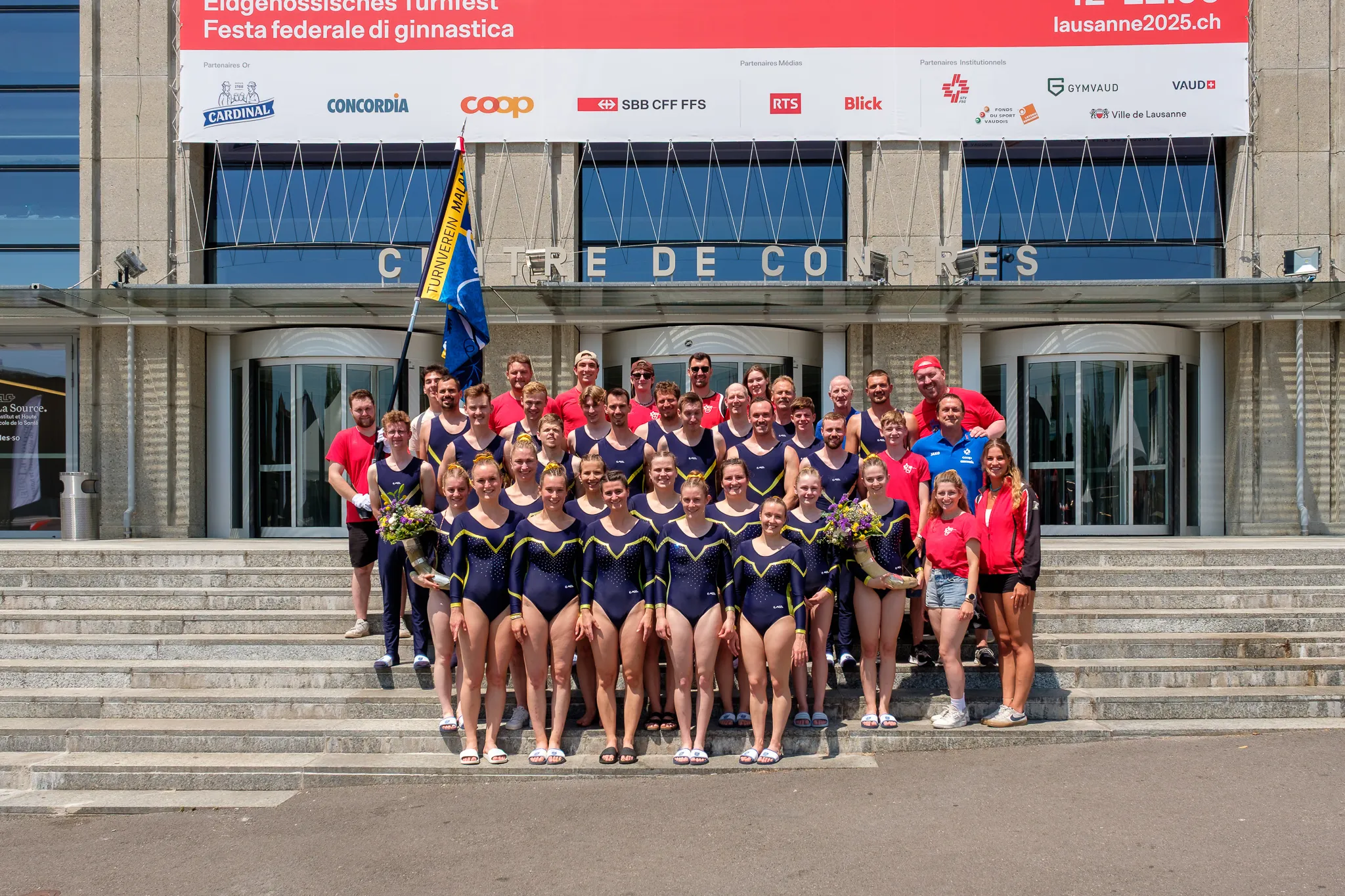 Gruppenbild nach den Gerätevorführungen