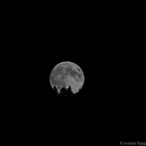 08 Vollmond geht über dem Valzeina auf