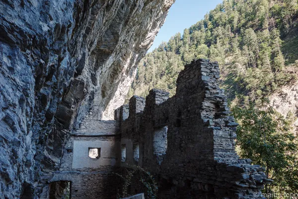 25 kurze Wanderung zur Ruine Fracstein