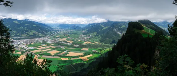 25 vom Valzeina Blick runter ins Rheintal