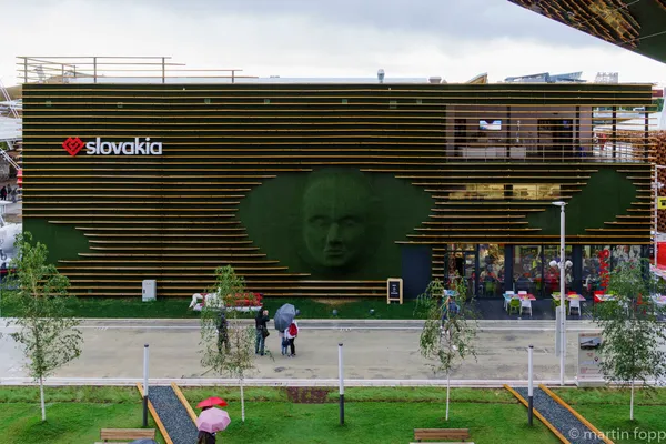 28 Pavillon der Slowakei von Aussen
