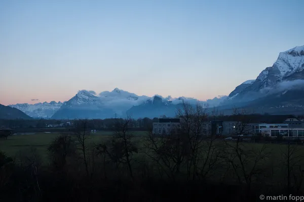 31 Nebel drückt am Fläscherberg
