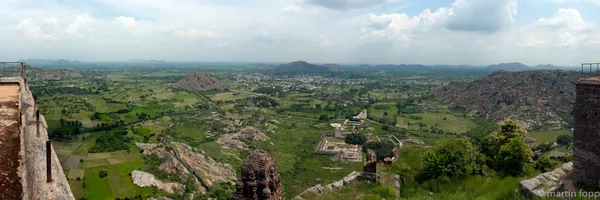 36 Fort Gingee - Blick übers Umlang
