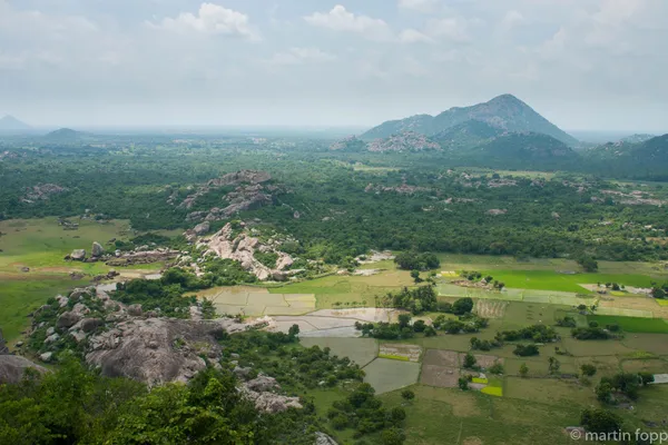 40 Fort Gingee - Blick ins Land